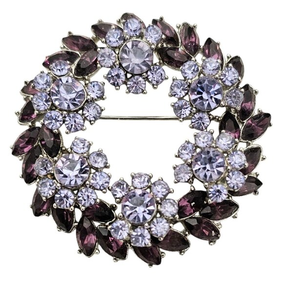 Trifari Purple Rhinestone Brooch Round Flower Cluster Vintage Pin, Signed L978